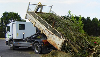 NON à l’abandon du ramassage des déchets verts en Sambre ! NON à la disparition du service public en Sambre !
