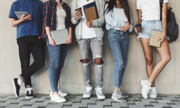 Pétition contre l'imposition des tenues jugées (inadéquates) au sein du MSJ !!!