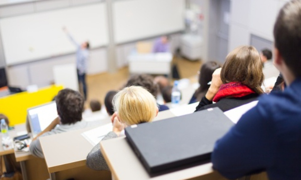 Contre le pass sanitaire obligatoire pour étudier
