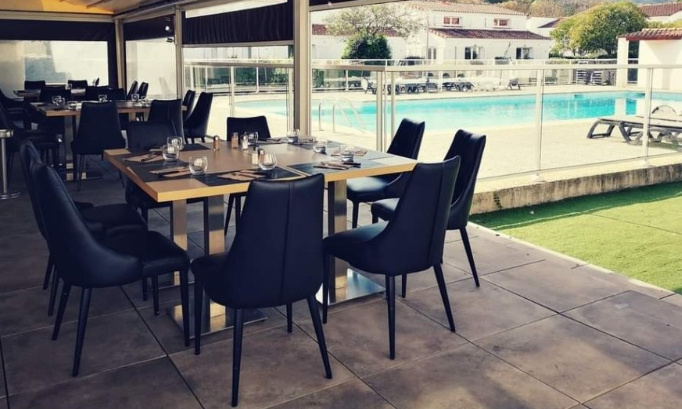 Non à la fermeture du restaurant Quai 06 à Mandelieu