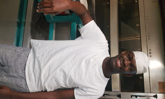 donner des papiers a daouda fadiga, apprenti boulanger en OQTF,