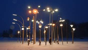 Maintient de l’éclairage public la nuit.