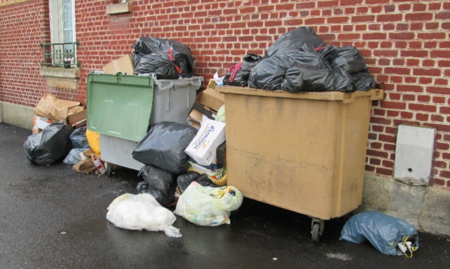 un local pour les poubelles