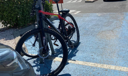 Pour que les cartes de stationnement PMR ne soit attribué qu 'aux personnes en difficultés pour marcher