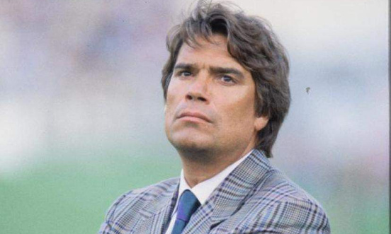 Que la tribune Ganay du stade Orange Vélodrome soit renommée 