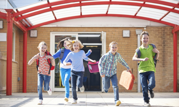 Plus de personnel de surveillance sur la pause méridienne