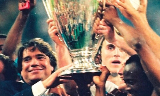 Nommer le Vélodrome de Marseille Bernard Tapie