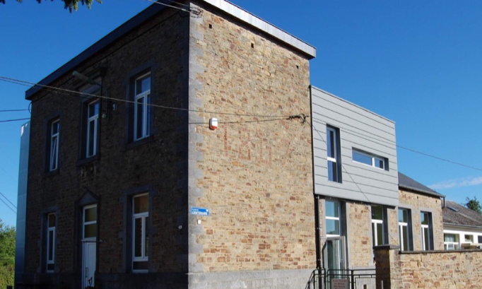 Non à la fusion des écoles de Dorinne et Spontin