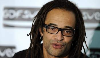 Contre la nomination de Yannick Noah comme capitaine de l'équipe de France de tennis