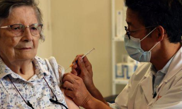 NON à l'obligation vaccinale COVID des retraités et la suspension de leur pension de retraite