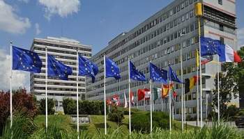 Que le  futur 1er adjoint  et représentant à la communauté urbaine de Lille pour la ville de Wasquehal soit Wasquehalien.