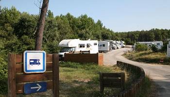 Retrait des interdictions d'accès aux campings cars