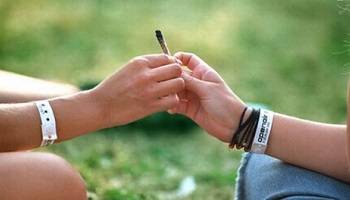 Prévention médiatique et dans les écoles pour que nos enfants ne touchent pas à la drogue