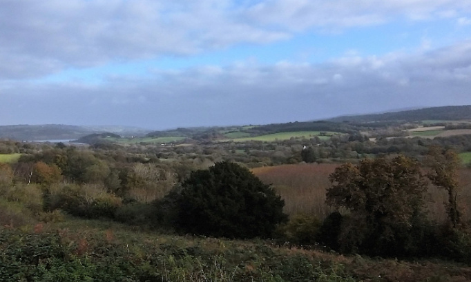Contre une antenne-relais de 37m à Argol