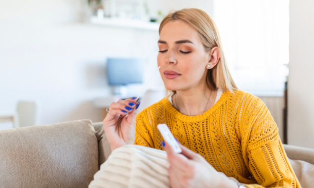 Covid : pour se tester facilement chez soi et agir en conséquence