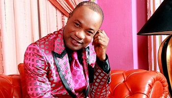 Koffi Olomidé doit être acquitté des accusations à son encontre