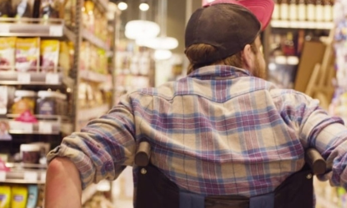 Stop au non-respect des personnes en situation de handicap en supermarché