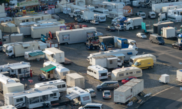 Non à l'installation d'un village transitoire au quartier de la Rauze pour reloger les Roms du camp de Celleneuve