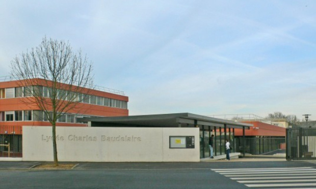 Pour la réussite scolaire de nos enfants, nous demandons que les 3 professeurs absents depuis Septembre 2021 soient enfin remplacés