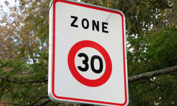 STOP à la zone 30 à NOYON