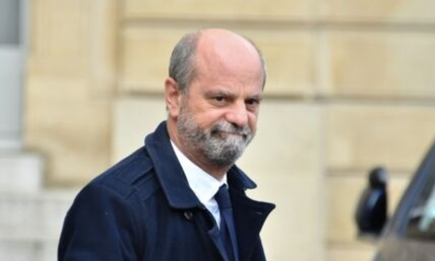Pour la démission du ministre Jean-Michel Blanquer