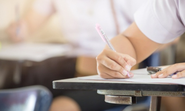 Non au déplacement des épreuves de spécialités du BAC 2021/2022 !