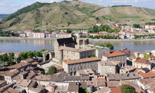 NON au nouveau plan de stationnement à Tournon-sur-Rhône