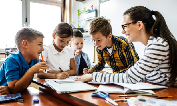Non au changement d'enseignante en cours d'année !