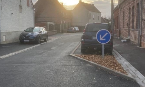Les ouvrages de la rue Jacques Varlet à BEUVRY LA FORET sont très dangereux.