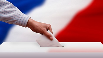 La démission du Gouvernement et des élections anticipées