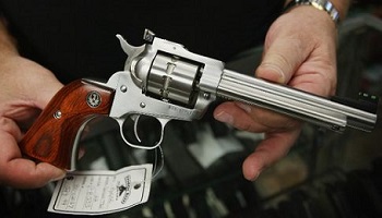 Port d'arme sous critères intelligents