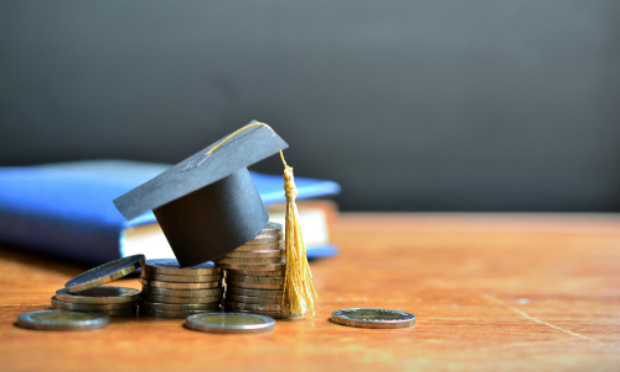 Il faut revoir le calcul injuste pour l'attribution de la bourse étudiante en cas de parents divorcés !