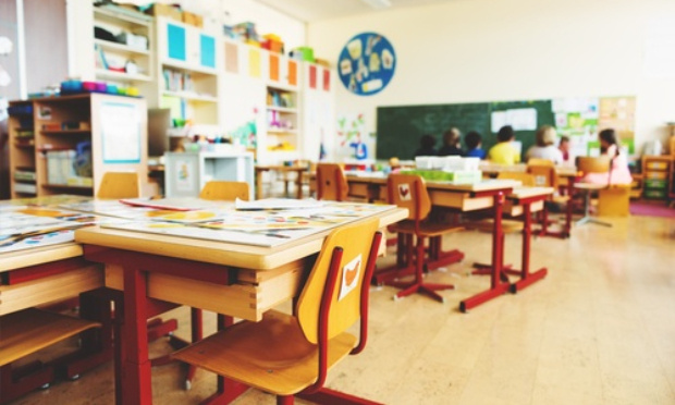 Pour le maintien en poste de notre professeur Monsieur Koumba et sa régularisation administrative