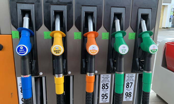 Pour une baisse des taxes sur le prix du carburant !