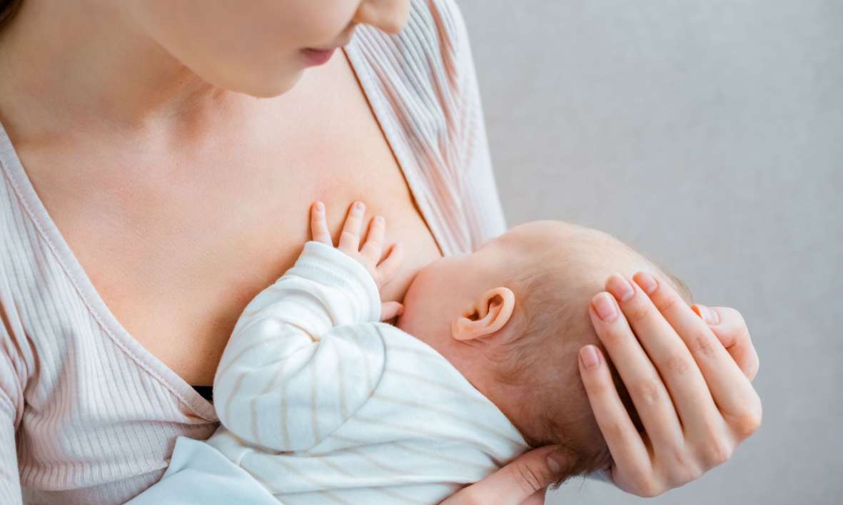 Banalisons l'allaitement dans les espaces publics !