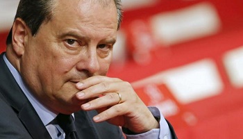 La suppression de la participation de mouvements associatifs dans l'Alliance Populaire.