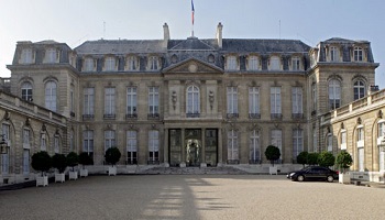 La destitution de tous les politiques conformément à la Constitution et la reconnaissance du CNTF par l'ONU