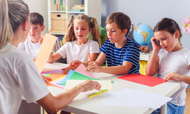 NON à la fermeture d'une classe à l'école maternelle publique de St Chely d'Apcher