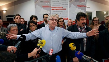 Pour que les 169 élus de l'ALCA remboursent Iphone et Ipad , soit près de 1500 euros