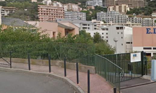 Sécurité de l'école maternelle J T. Desanti