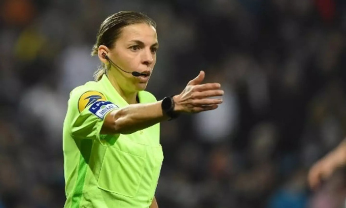 Stéphanie Frappart ne doit pas arbitrer la finale de la Coupe de France.