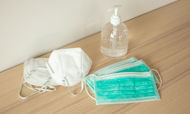 Immunodéprimés et personnes fragiles : Pour un retour du masque dans certains lieux publics !