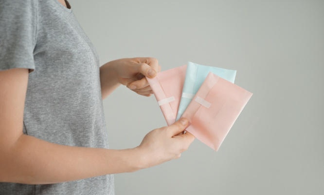 Hygiène menstruelle : laissez-nous avoir nos règles sereinement !