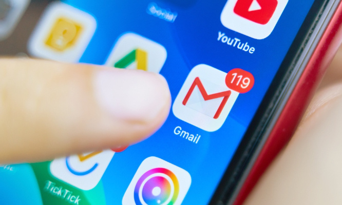 Pour le retour de la police COMIC SANS MS sur GMAIL