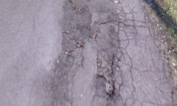 Pour que les routes de Mouroux soient remises en état !