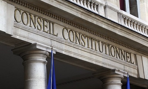 Fin des mandats à vie au Conseil Constitutionnel
