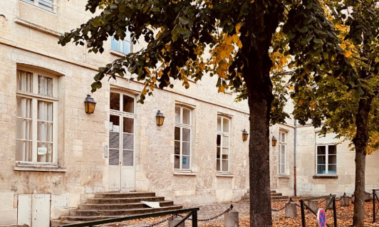Non au projet de fermeture de l'Eco-école Maternelle Saint Péravi à Senlis