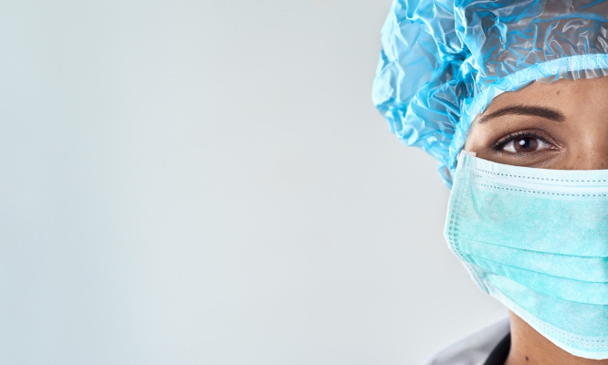 Pour la réintégration des 15 000 soignants suspendus