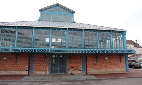 Petition contre l'installation d'une brasserie sous les halles du marché couvert de Chaumont