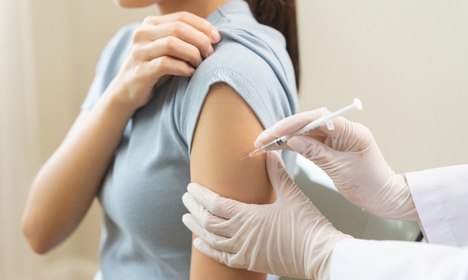 Pour que le Vaccin Valneva soit autorisé en France.